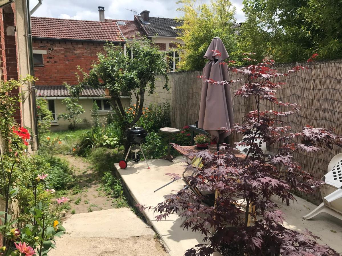 Вилла Maisonnette Du Coteau Ouest - Jardin Et Terrasse - Эперне Экстерьер фото